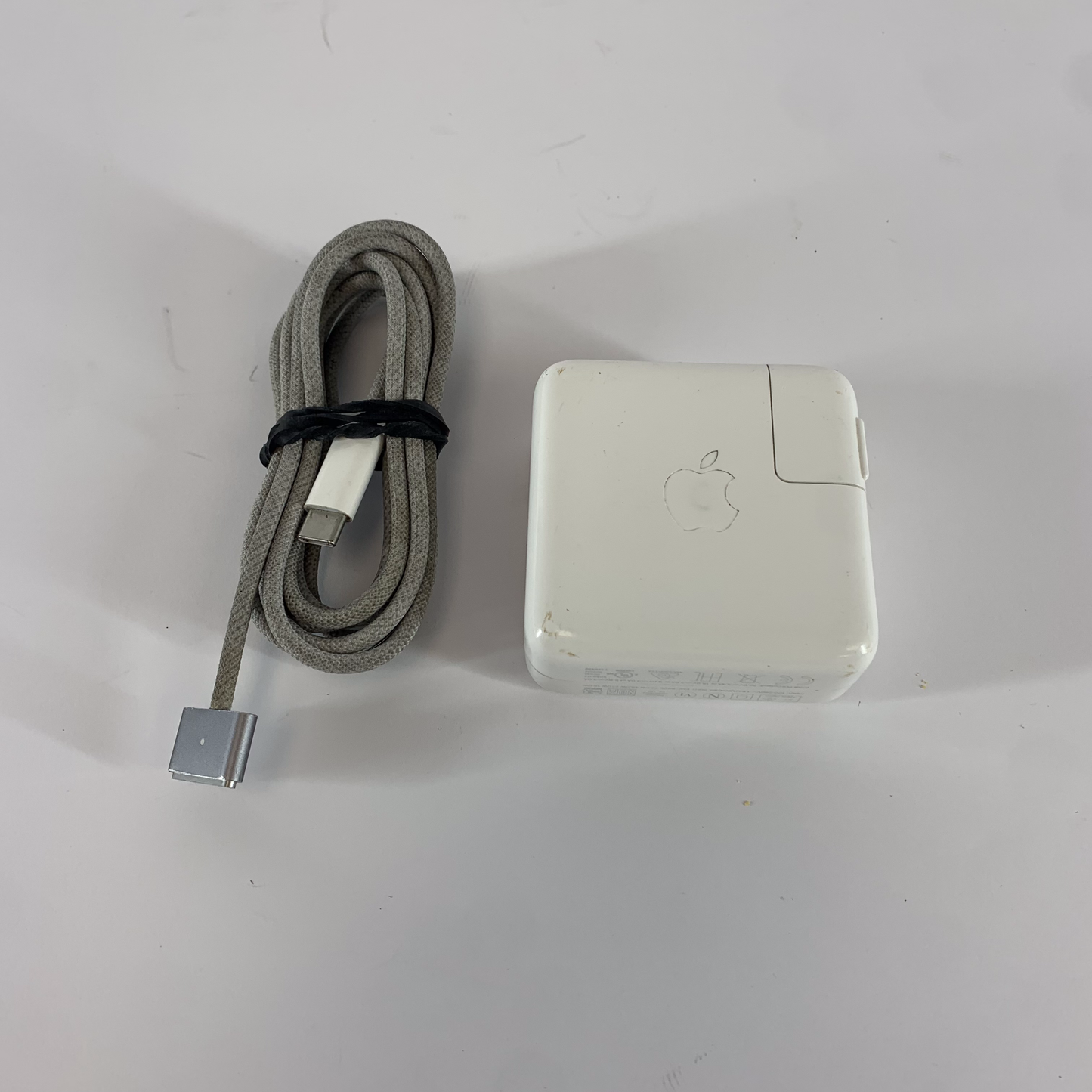 2023 Apple MacBook Pro 14" M3 10 Core 4.0GHz 16GB RAM 512GB SSD MTL73LL/A